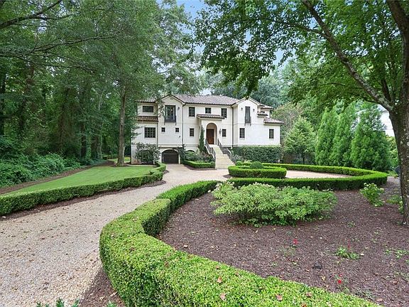 3rd image of 968 Peachtree Battle Cir NW