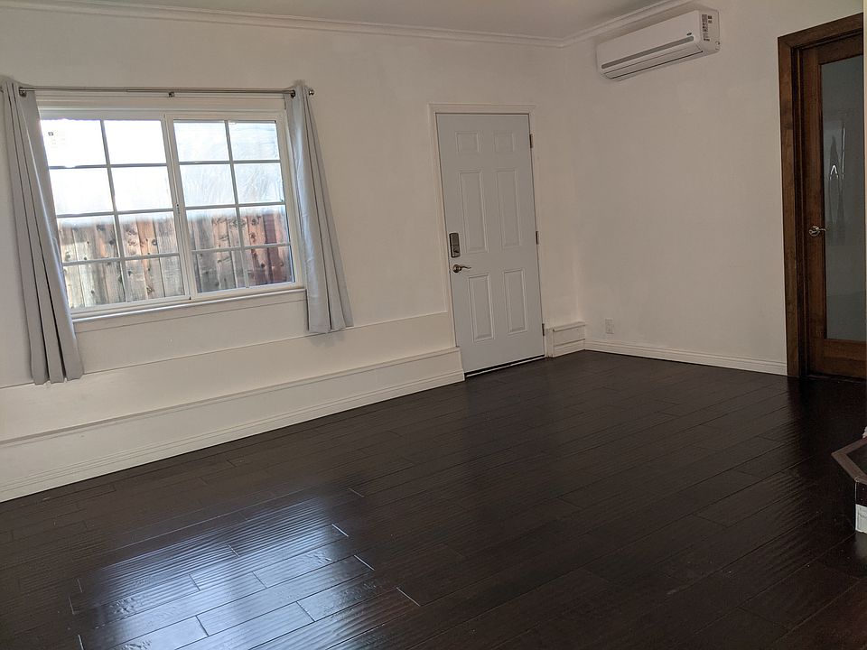 1st image of 3033 Bigwood Dr