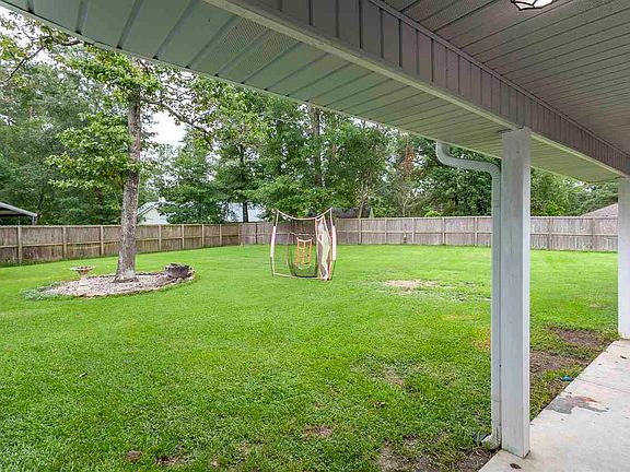 2nd image of 221 Hickory