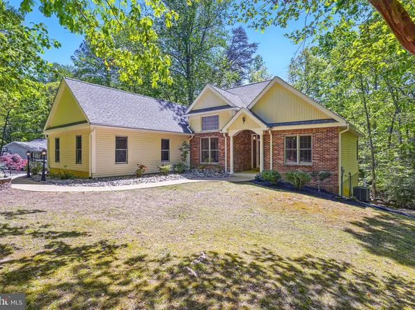 12543 Calyx Rd, Lusby, MD 20657