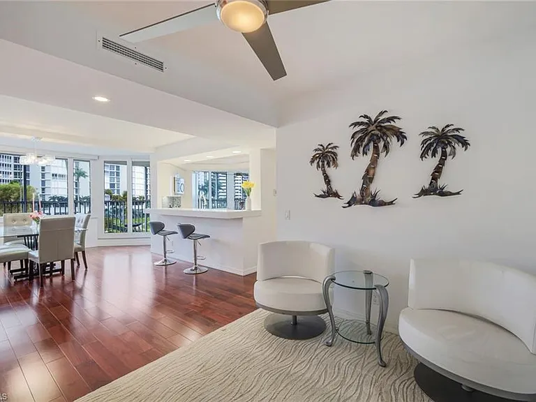 4041 Gulf Shore Blvd N #204 — Photo 9