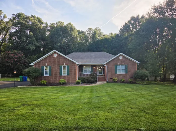 4206 Tweedsmuir Rd, Moseley, VA 23120