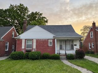8233 Grayfield St, Dearborn Heights, MI 48127