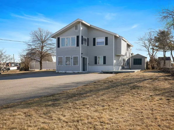 55 Glade Path, Hampton, NH 03842