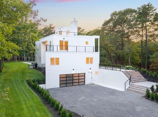 5 Bark Ct, Wainscott, NY 11975