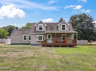 578 Colts Neck Rd, Freehold, NJ 07728