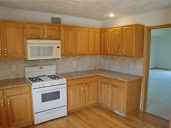 5th image of 6591 Sheffield Dr