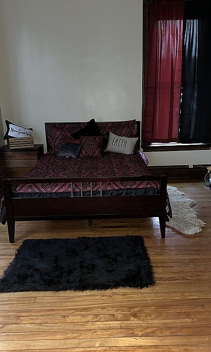 2nd image of 603 Franklin St