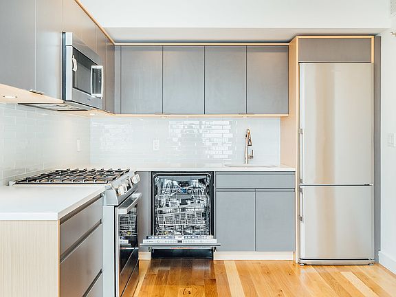 3rd image of 111 Clarkson Ave #Penthouse B