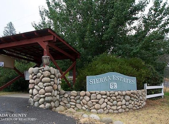 3rd image of 11211 Sierra Cir