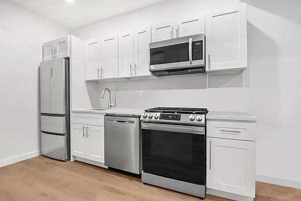 Rented by Compass | media 10