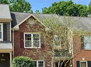 11782 Great Owl Cir, Reston, VA 20194