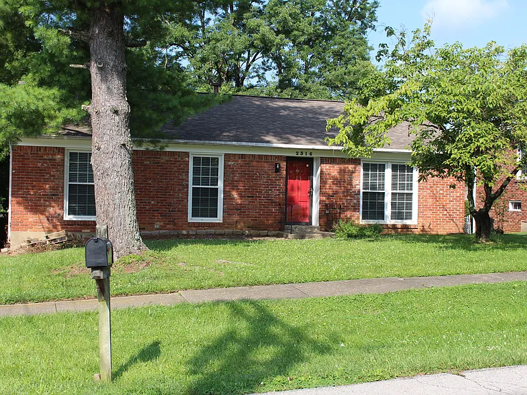 2316 Old Hickory Rd — Photo 1