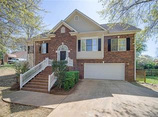 2051 Jefferson Ave, Gastonia, NC 28056