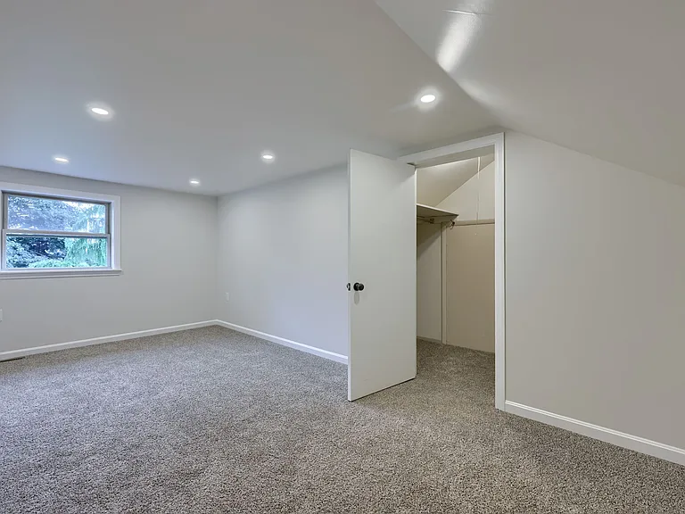 1738 W Main St #A — Photo 37