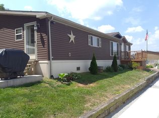 20 High View Dr, Donegal, PA 15628