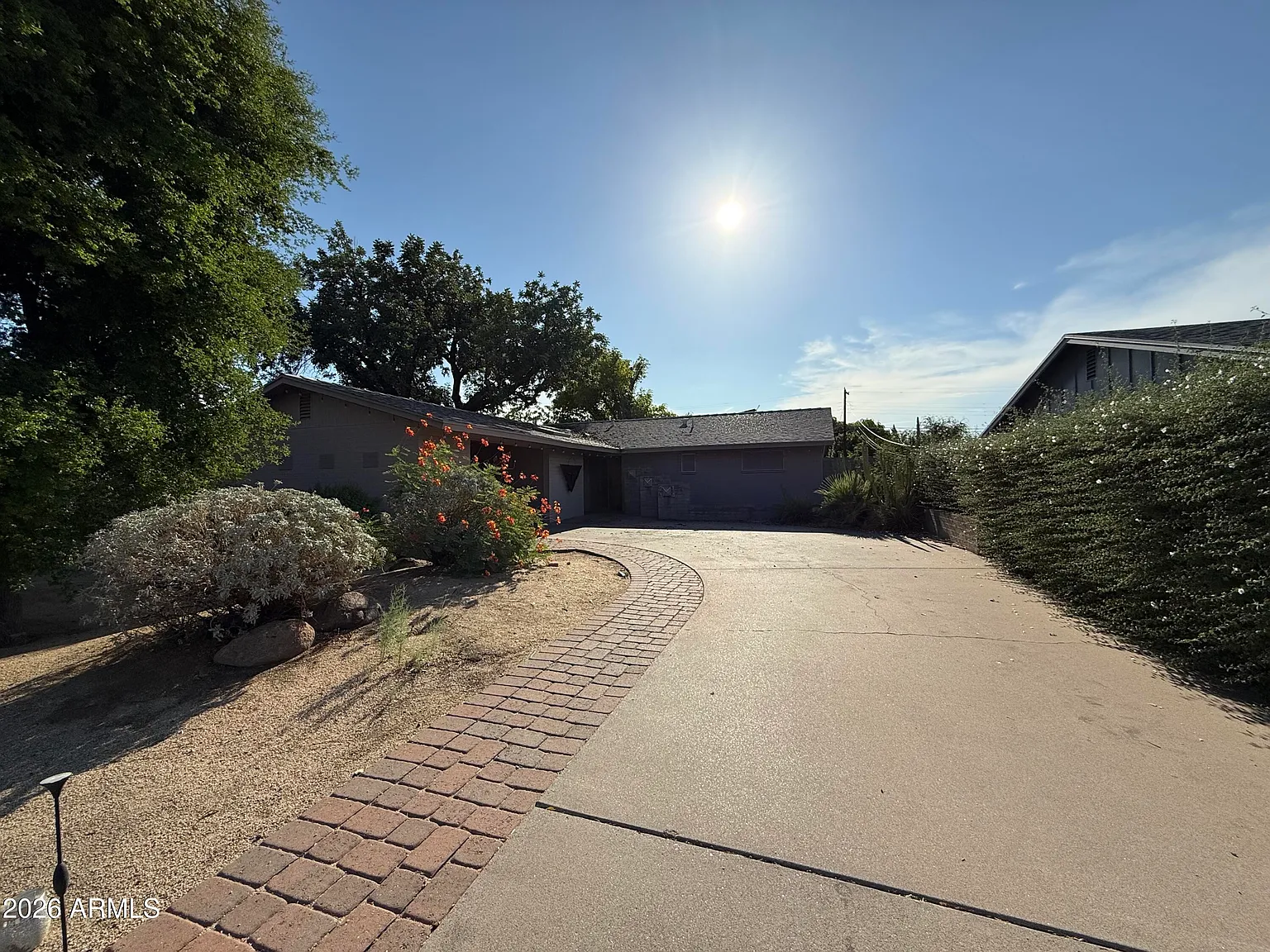 3 bed, 2.0 bath, 1923 sqft, $2,400 — Photo 1