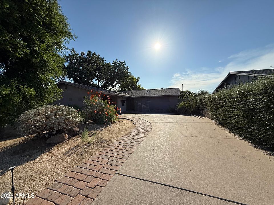 1st image of 2114 S La Rosa Dr