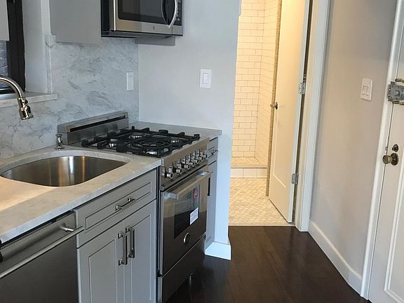 4th image of 205 E 89th St APT 5A