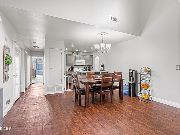 4th image of 104 Arundell Cir