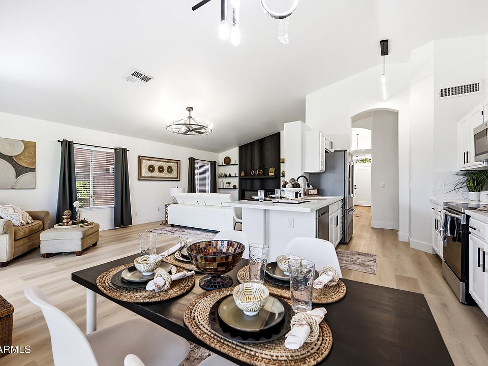 1st image of 1635 W SAN REMO Street