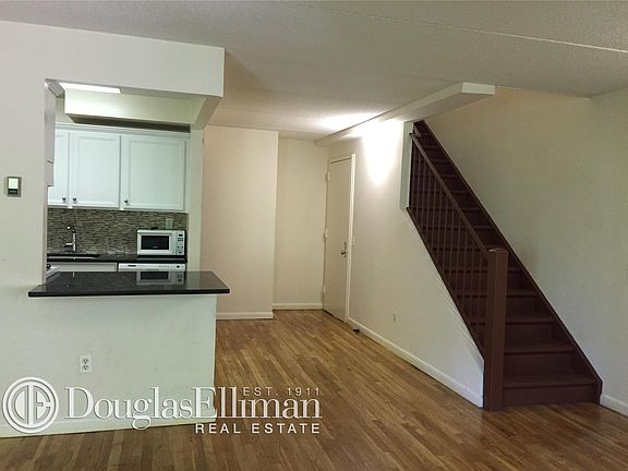 3rd image of 383-389 E 10th St #B4