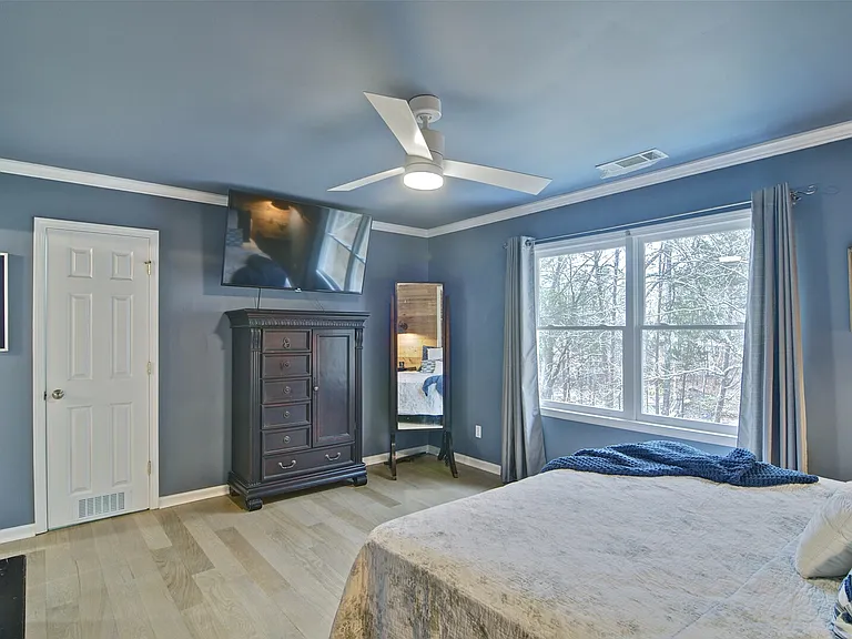 Merritt Dr — Photo 14