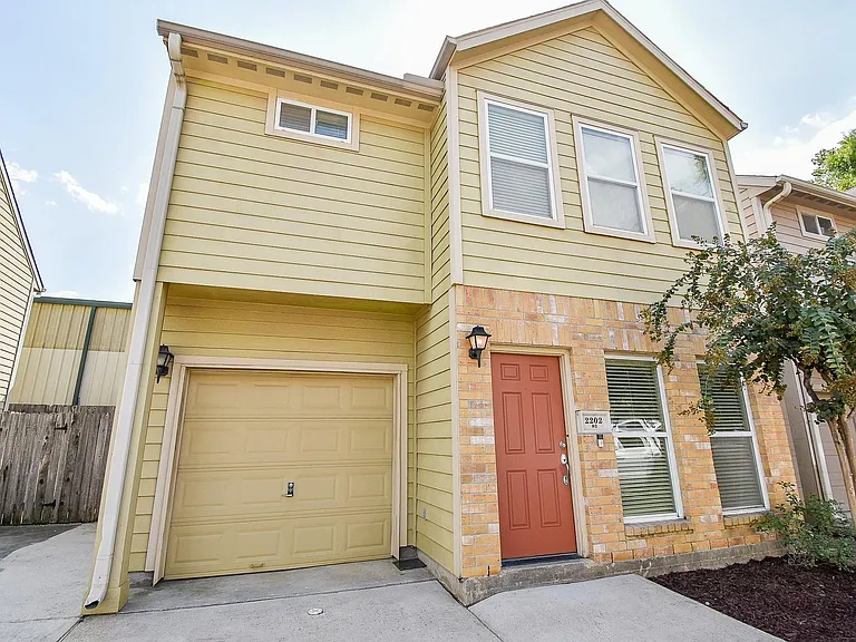 2202 Naomi St #3 — Photo 42