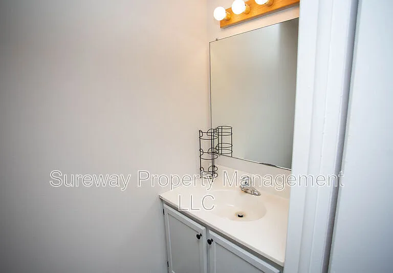 137 Brent Ct — Photo 14