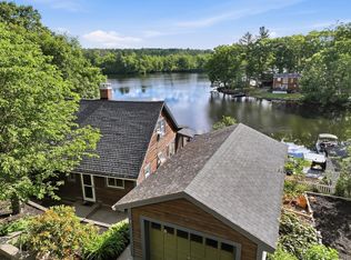 34 Lake Sargent Dr, Leicester, MA 01524