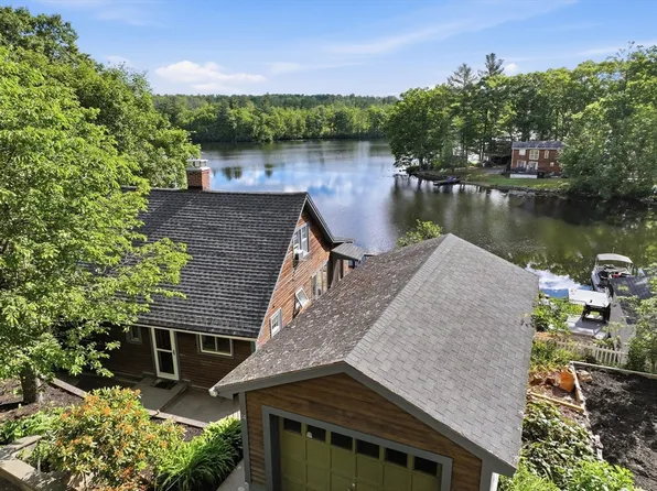 34 Lake Sargent Dr, Leicester, MA 01524