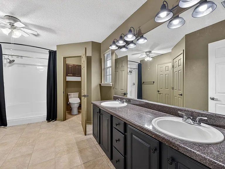 2558 W Ashford Park Dr — Photo 13