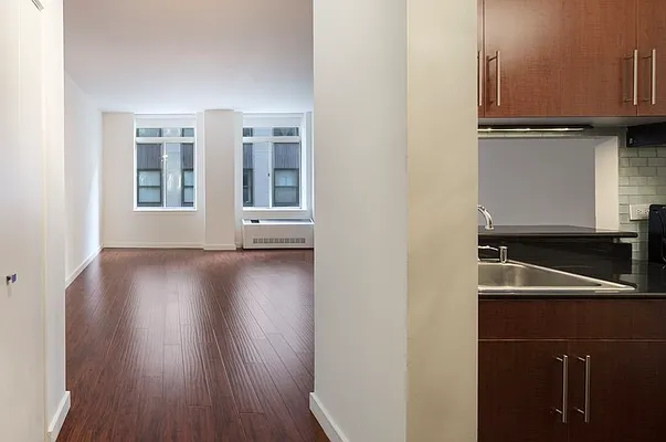 Rented by MOTION New York | media 10