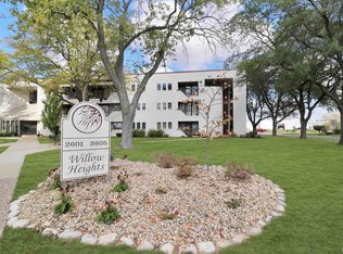 2601 W Willowlake Dr APT 33, Peoria, IL