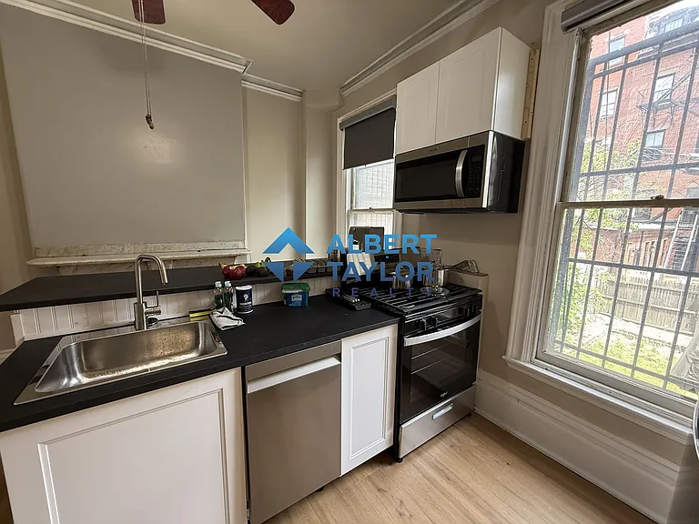 239 Northampton St #1 — Photo 8