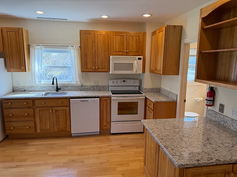 157 Market St #1 — Photo 10