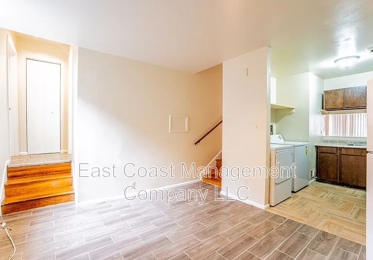 1502 E Baltimore St #1 — Photo 6