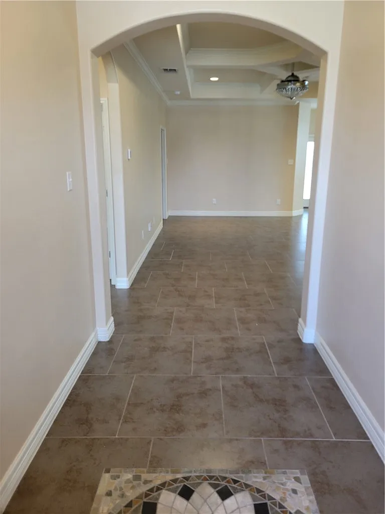 3 bed, 1543 sqft, $2,400 — Photo 2