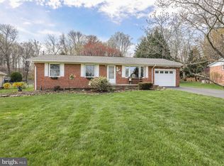 21 Jackson Ave, Round Hill, VA