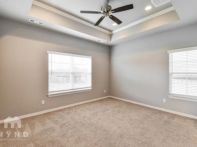 5903 SW Gentle Winds Ave — Photo 11