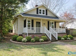 909 9th St SE, Decatur, AL 35601