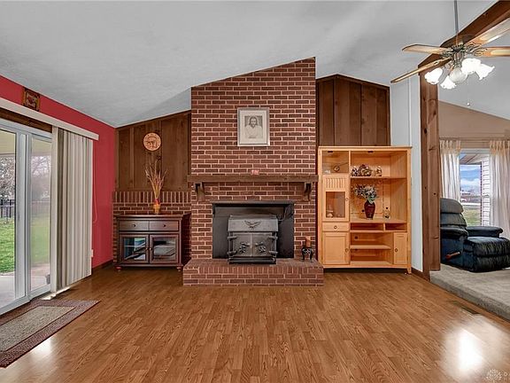 5th image of 2332 Pawnee Dr