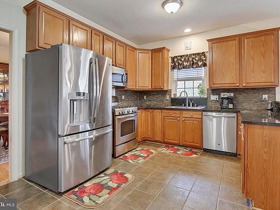 4th image of 16314 Bellevue Dr