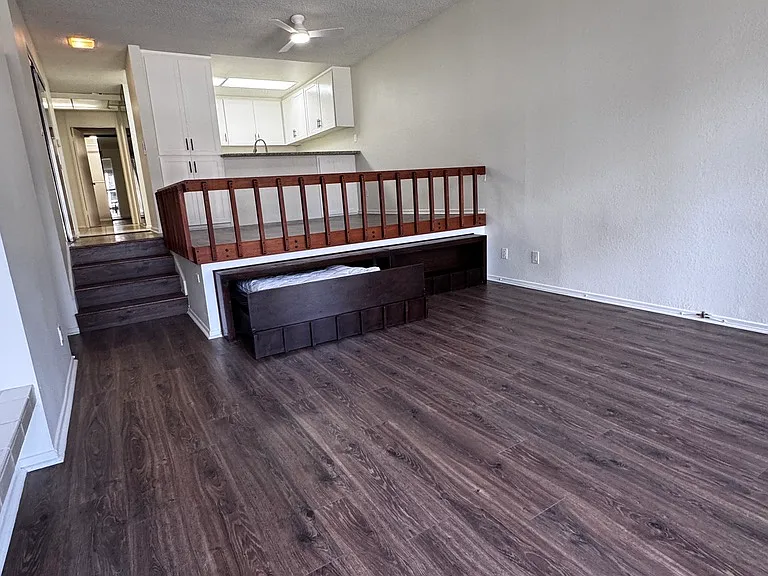 6112 Marina Pacifica Dr S — Photo 24