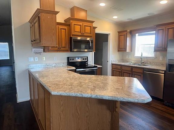 5th image of 125 Cypress Way