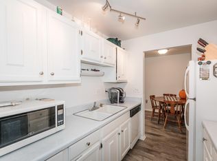 8117 W Manitoba St APT 14, West Allis, WI 53219