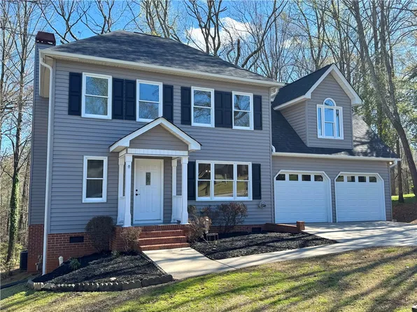 106 Claremont Ct, Easley, SC 29642