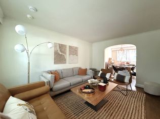 1 Thursfield Cres, Toronto, ON M4G2N4