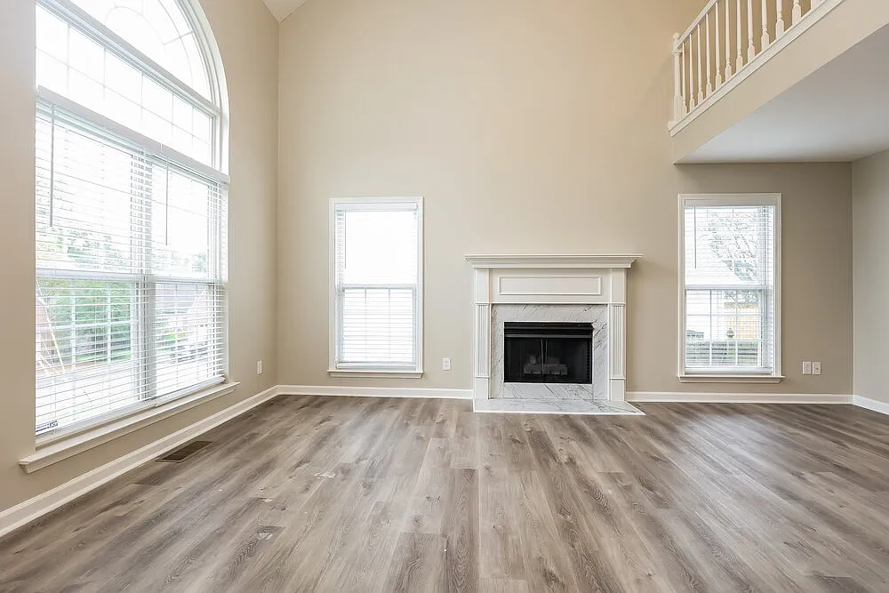 4 bed, 2.5 bath, 1986 sqft, $2,350 — Photo 4