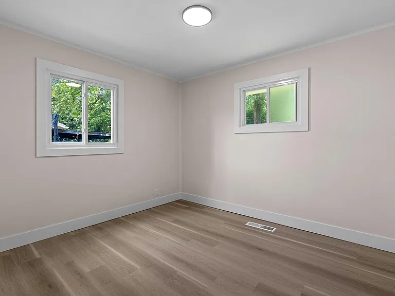 3722 Ark Ave — Photo 16